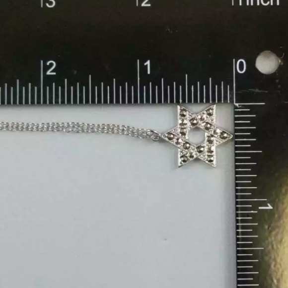 STERLING SILVER UNCAS VINTAGE STAR NECKLACE - Picture 6 of 9